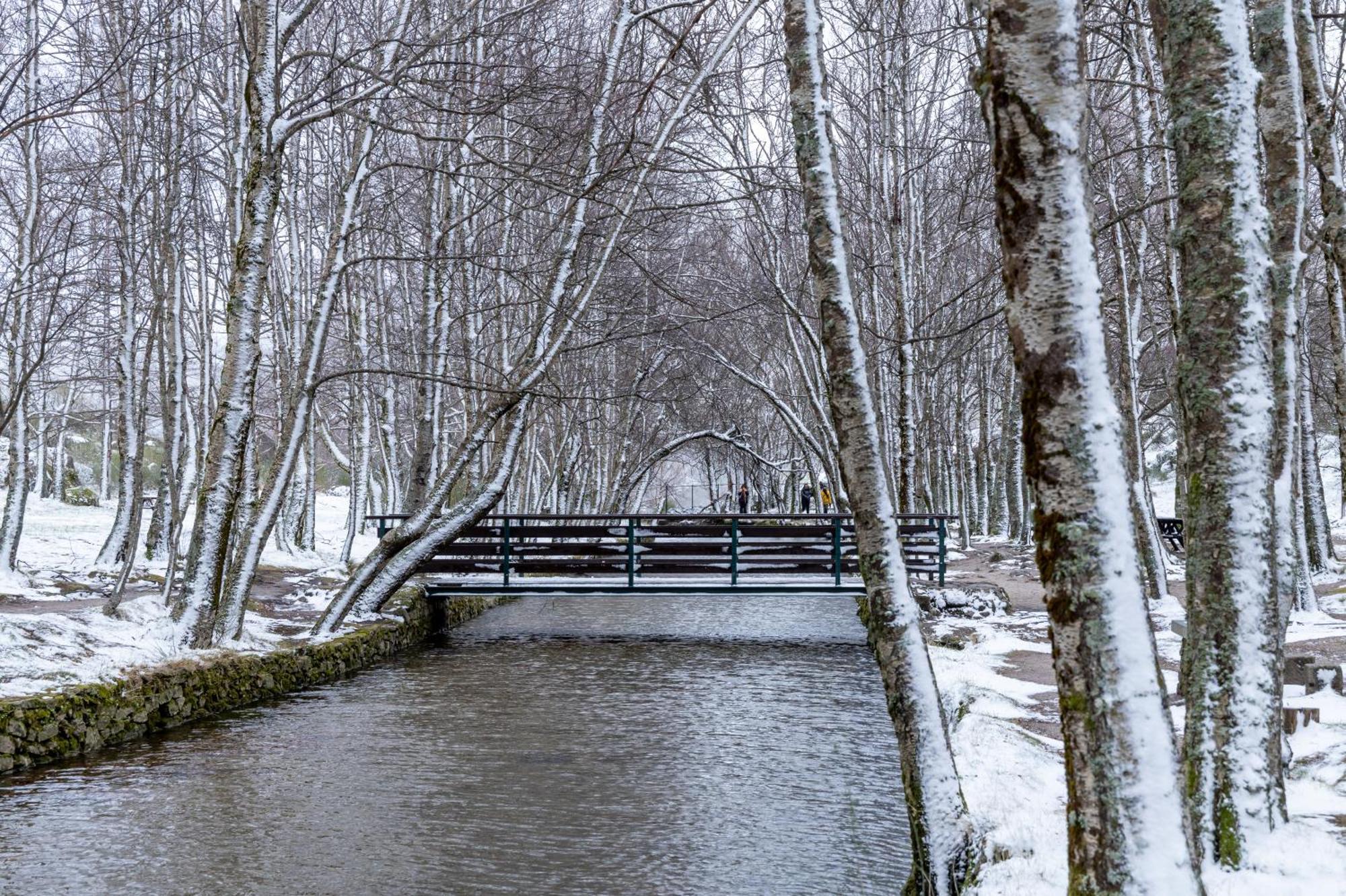Retiro Da Serra Пеньяс-да-Сауде Экстерьер фото